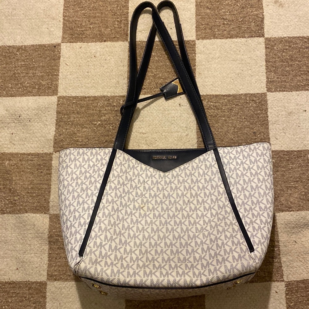 Michael Kors Authentic Purse